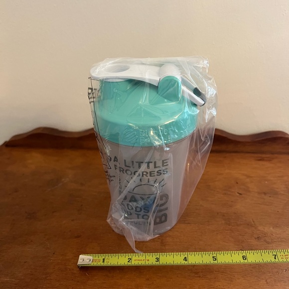 12 oz "A Little Progress" Blender Bottle Shaker Cup - New in Plastic! - Picture 4 of 7